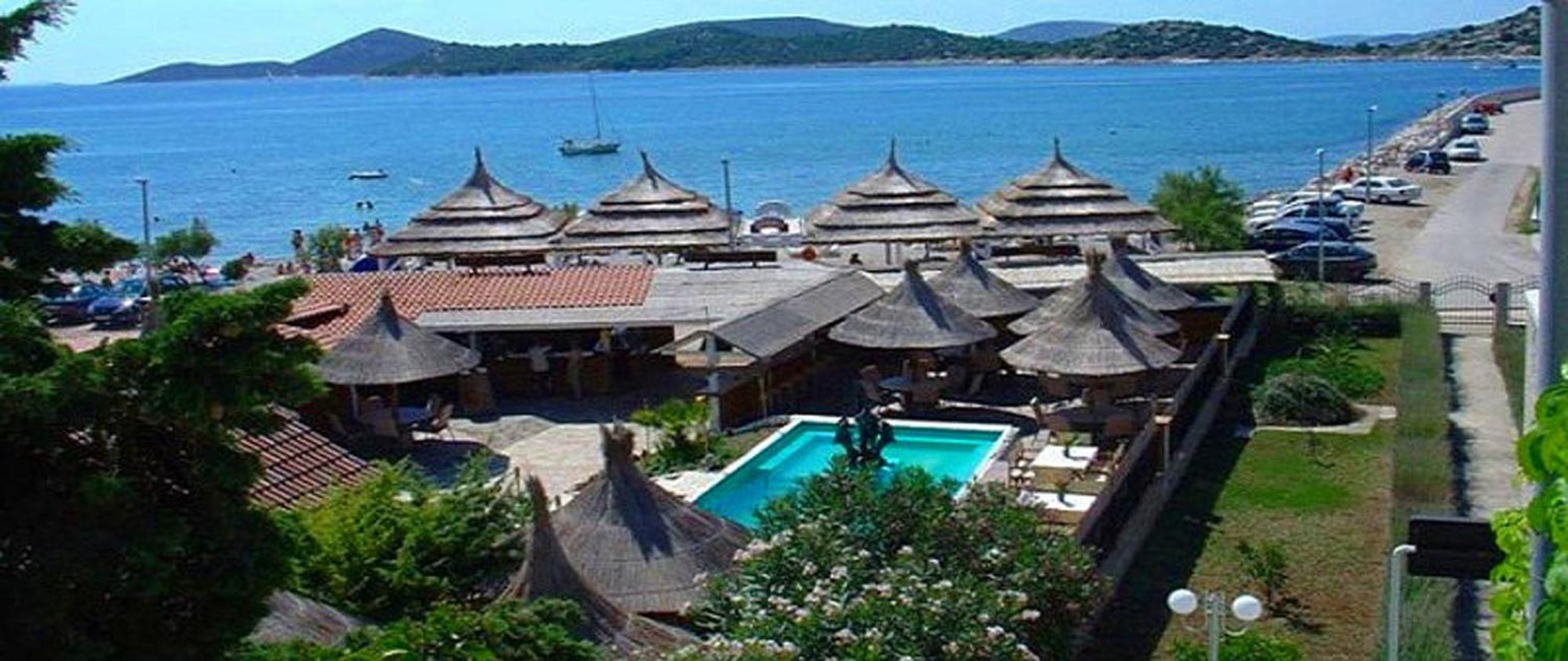 Tribunia Beach Hotel Tribalj Extérieur photo