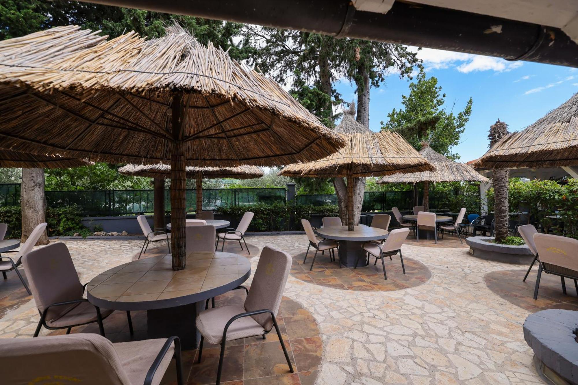 Tribunia Beach Hotel Tribalj Extérieur photo