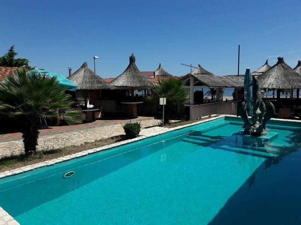 Tribunia Beach Hotel Tribalj Extérieur photo