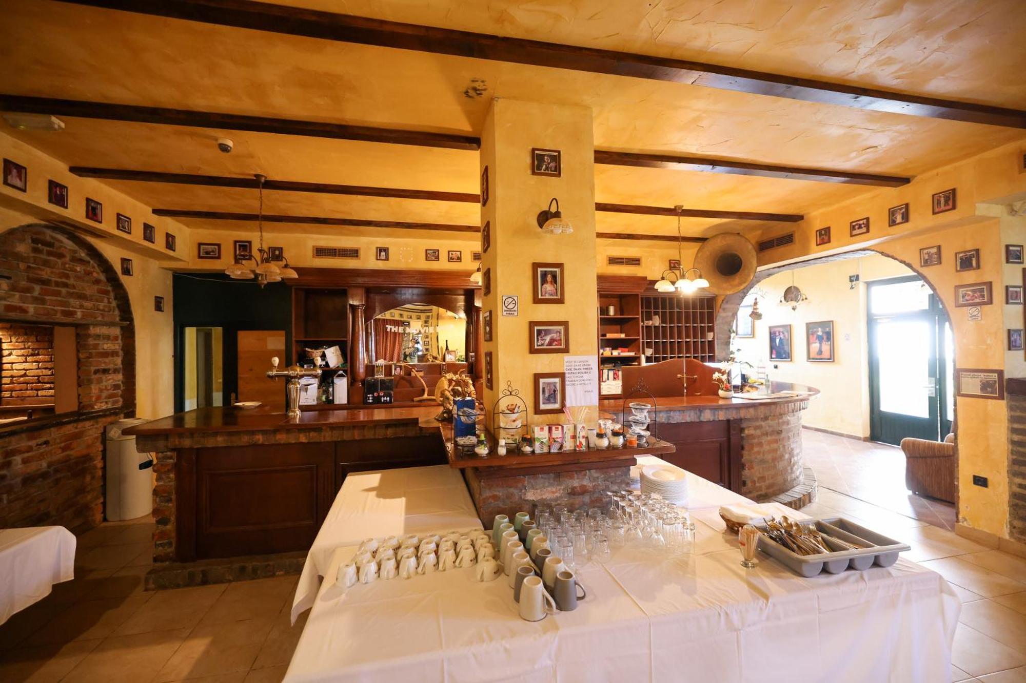 Tribunia Beach Hotel Tribalj Extérieur photo