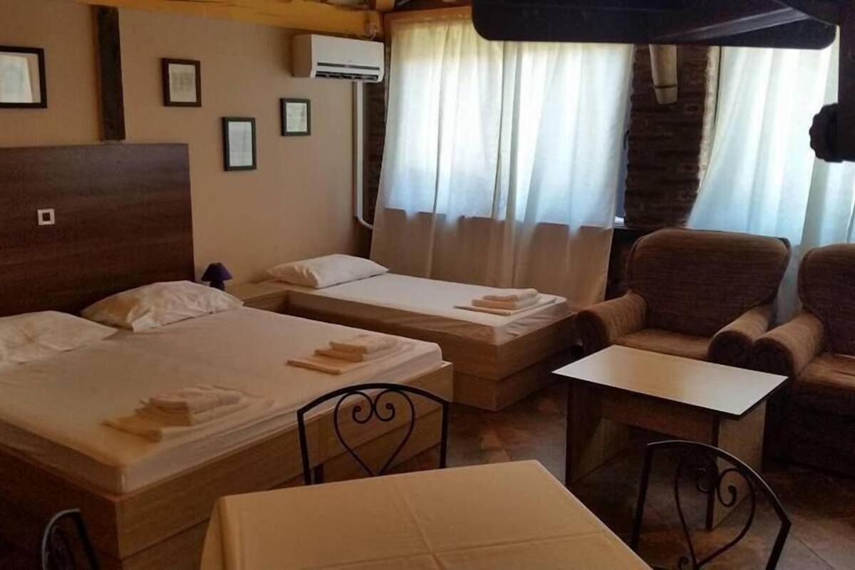 Tribunia Beach Hotel Tribalj Extérieur photo